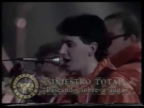 Videoclip de Paseando sobre el agua — Siniestro Total