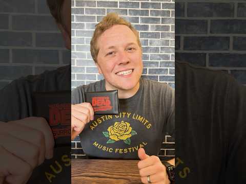 The Walking Dead Game that can Fit in your Pocket! #thewalkingdead #cardgame #boardgames