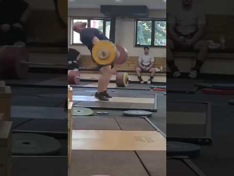 Alireza Yousefi (+110) 260 kg clean and jerk