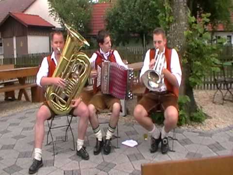 Mit Pfiff - Zwetschg´nmandl (Marsch)