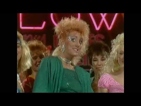 GLOW Wrestling Ninotchka vs Roxy Astor