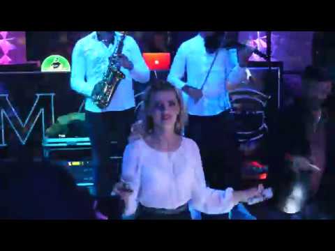 Alexandra Cret  - Un trandafir creste la firida mea - Vino Vino - LIVE | - Disco Magic - |