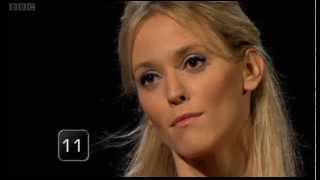 Клеменси Бертон-Хилл в передаче Celebrity Mastermind на английском языке