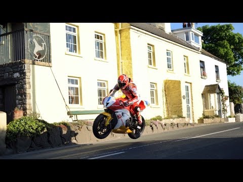 300 км/ч по улочкам острове Мэн Самая смертельная гонка в мире Isle of Man TT