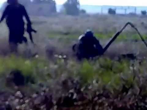 قصف مطار دير الزور العسكري بصواريخ محلية الصنع من قبل كتيبة ذو الفقار