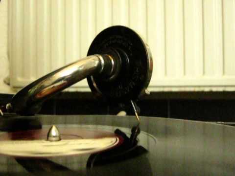 HMV 101 Ella Fitzgerald - Into each life some rain must fall 78 rpm