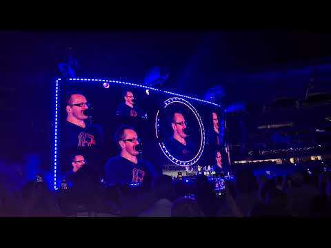 Ed Sheeran - Teenage Dirtbag ft. Beoga + Brendan from Wheatus live in Perth 2026