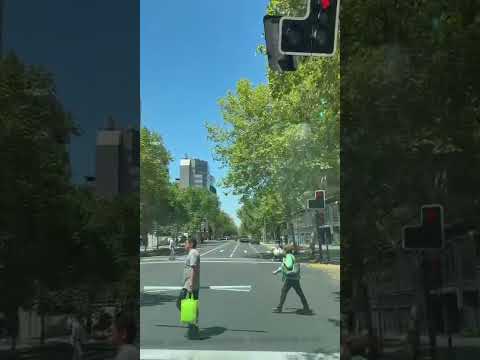 por qué a mucha gente no le gusta vivir en Santiago de Chile#viral #chile #amor #dinero #capital