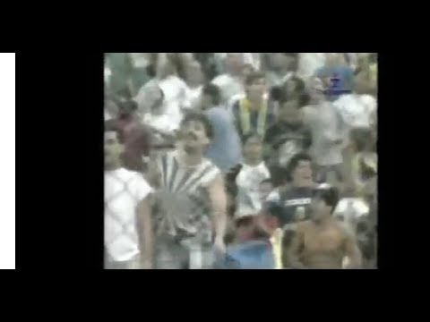 "El Aguante - Duelo de Hinchadas Chacarita Juniors 0 - Atlanta 1 (Nacional B 1996/1997)" Barra: La Famosa Banda de San Martin • Club: Chacarita Juniors