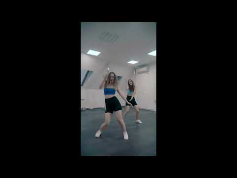 DJ Mash Up Di Place - It's Natascha