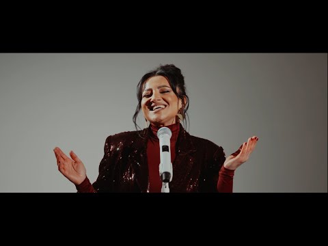 Formatia Andreea Ifrim - Un ceas pe perete