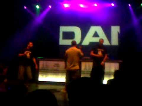 Usikana Druzina - Uzmi Pivo LIVE @ SVI KAO JEDAN 2012