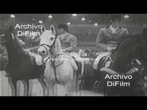 DiFilm - National championship jumps riding indoors in Dortmund 1975