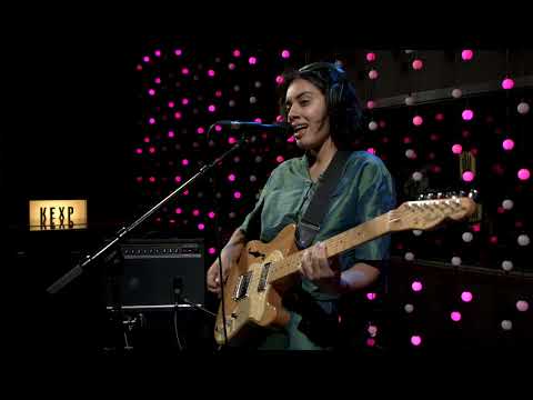 Crumb - BNR (Live on KEXP)