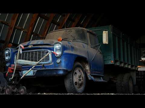 1960 International B-160, Grain Truck