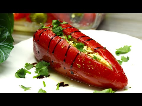 Dieses griechische Rezept macht jeden verrückt! Gefüllte rote Paprika mit Feta Käse!