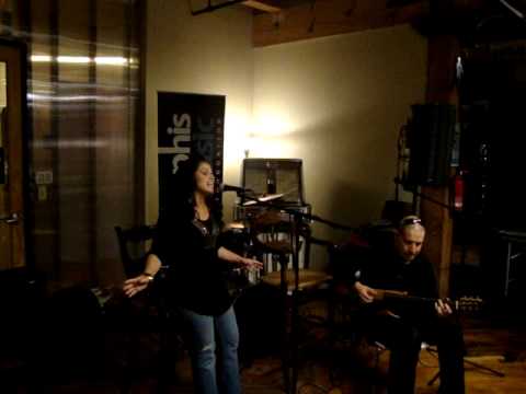 Lily Rubio-Contigo Es Facil -Acoustic Version