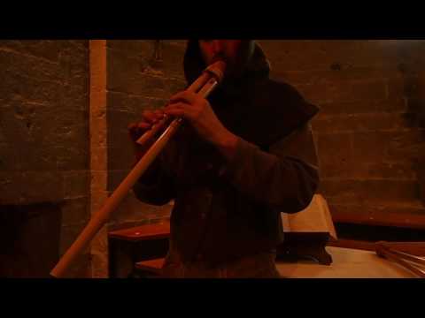 doubleflute in C played in various drone settings by Max Brumberg