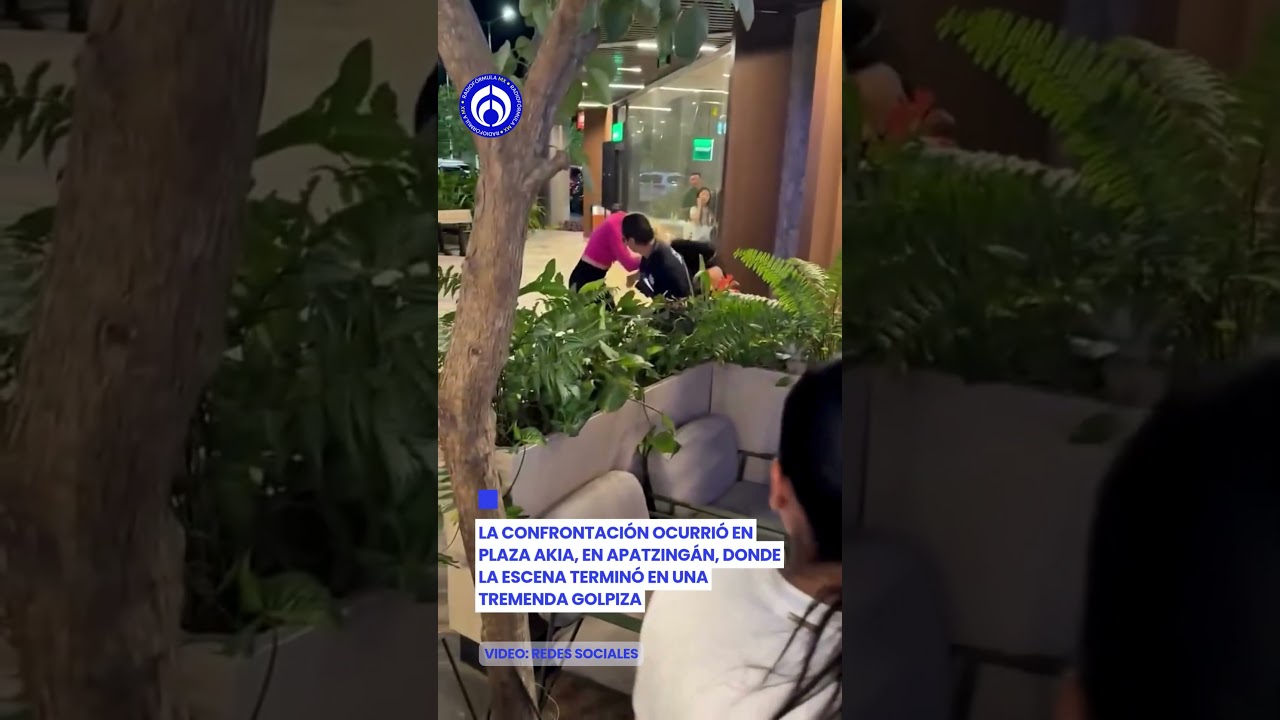 'Así te quería agarrar, puerco'; encuentra a su pareja con la amante y desata pelea a media plaza