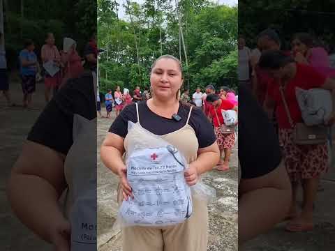 🚑 #CruzRojaGT entregó ayuda humanitaria a familias de Aldea Chapinas en San Lorenzo, Suchitepéquez;
