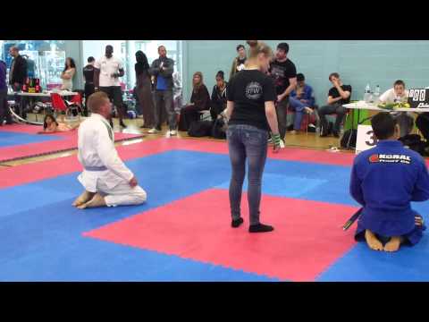 Freddie Sykes vs Carlos Paraiba - FINAL - BJJ Pro Cup 2013 - Blue Master - Middle