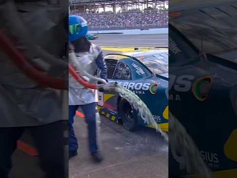 Why NASCAR Pit Stops Look Slow#shorts