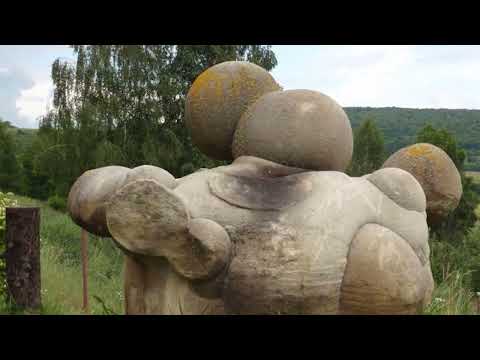 The mystery of the trovant rocks in Romania. The "alien stones" that grow and move