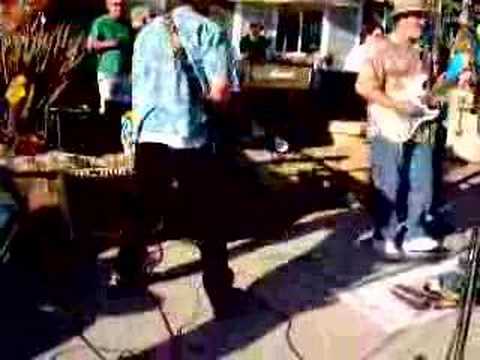 The Dentures - Avila Beach  2007