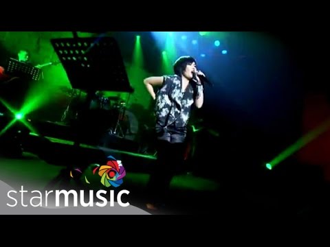 Video thumbnail for Banal Na Aso, Santong Kabayo (Live)