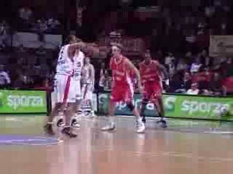 17 23-02-08 BCO-Charleroi - Niettegenstaande de onbestrafte