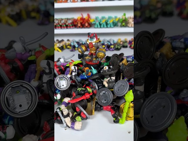 Vídeo relacionado con Ninja Fury Combat Arena - MOOSE TOYS - AKEDO - Combatti con figurine, controller ed effetti sonori