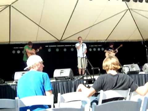 Will Hannon singing Orientation with Beg To Differ at the 2008 Cowlitz County Fair