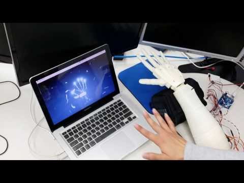 Leap motion combine with ARC to control in space