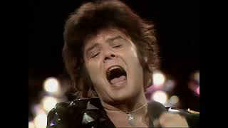 Download lagu GARY GLITTER - I LOVE YOU LOVE ME LOVE - TOP OF THE POPS - 15/11/73 (RESTORED) mp3 Download lagu GARY GLITTER - I LOVE YOU LOVE ME LOVE - TOP OF THE POPS - 15/11/73 (RESTORED) mp3