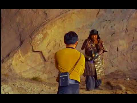 Sir! There's a Samurai after me!!