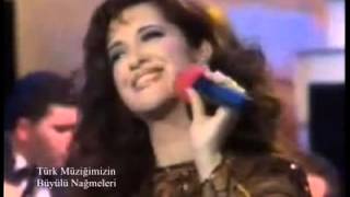 BİR SEN VARSIN BİR DE AŞKIN YANAR DURUR KALBİMDE