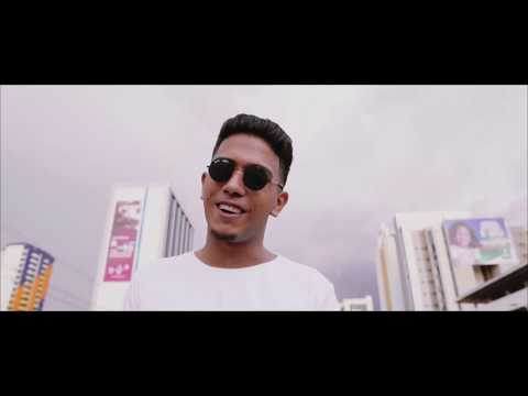 MC GuiZin - Larga a sobra do Zoto (Video Clipe Oficial) DJ Helinho