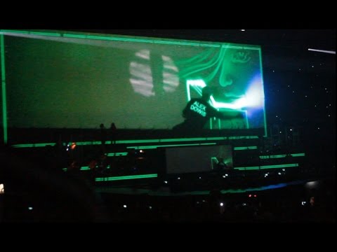 Lucie Bílá a Alex Dowis - FIFTY FIFTY - Bratislava 10 4 2016