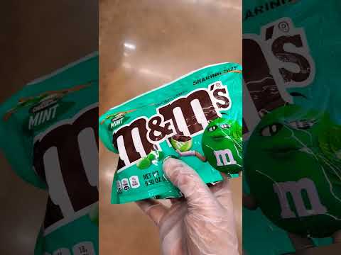 Dark chocolate mint m&m's candy #mnm #chocolate #candy #candies #darkchocolate #yummy #shorts
