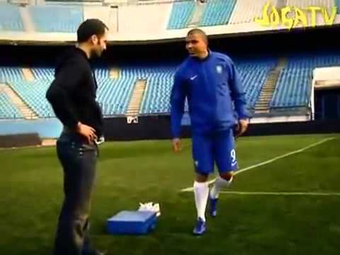 RONALDO R9 -  JOGA BONITO !