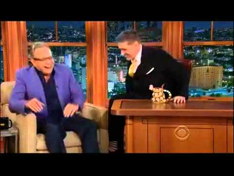 Seth Brings Jon Snow to a Dinner Party - Late Night with Seth Meyers  Hd