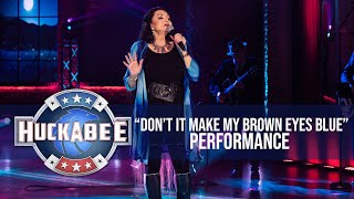 Crystal Gayle Performs &quot;Don&#39;t It Make My Brown Eyes Blue&quot; | Huckabee