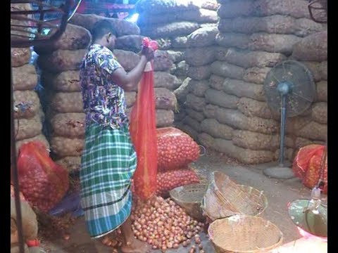 ভারতের শুল্ক আরোপে একদিনেই কেজিতে পেঁয়াজের দাম বাড়লো ১০ টাকা