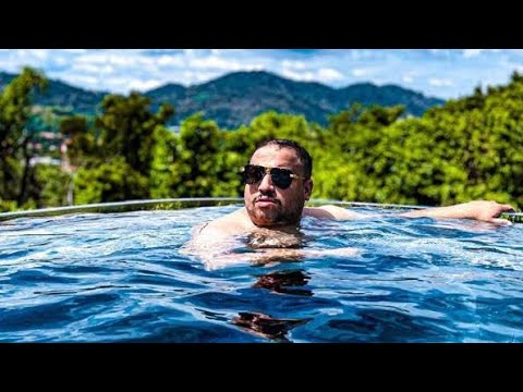 ستوريات الزبير مع المناجر ديالو ههه والبرنامج ديالو #ezzoubairhilal