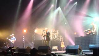 Oldelaf au Zénith de Paris le 29 Novembre 2014 Le Bruit