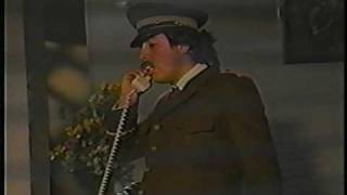 Jaime Garzón   Nestor Elí   La basura del edificio Colombia