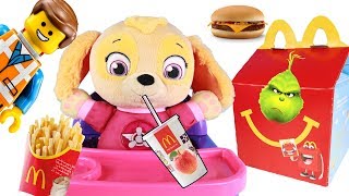 Skye Eats a Happy Meal | After School Activities