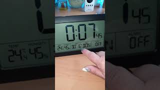 LATEC Funkwecker, 7,5 Zoll Groß Wecker Digital, Sehr schnelle Funkverbindung und  anzeige, leicht zu