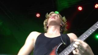 Cody Simpson live in Lisbon, Portugal - Happy Lil&#39; Hippie