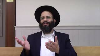 יחס התורה לנשים (הרב אלחנן משה נחמנסון) - התמונה מוצגת ישירות מתוך אתר האינטרנט יוטיוב. זכויות היוצרים בתמונה שייכות ליוצרה. קישור קרדיט למקור התוכן נמצא בתוך דף הסרטון